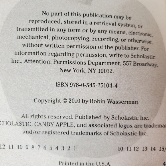 2/$25 Scholastic Candy Apple Books Set of 3 - Picture 10 of 11